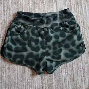 Molo Green Leopard Athletic Shorts Size 7-8